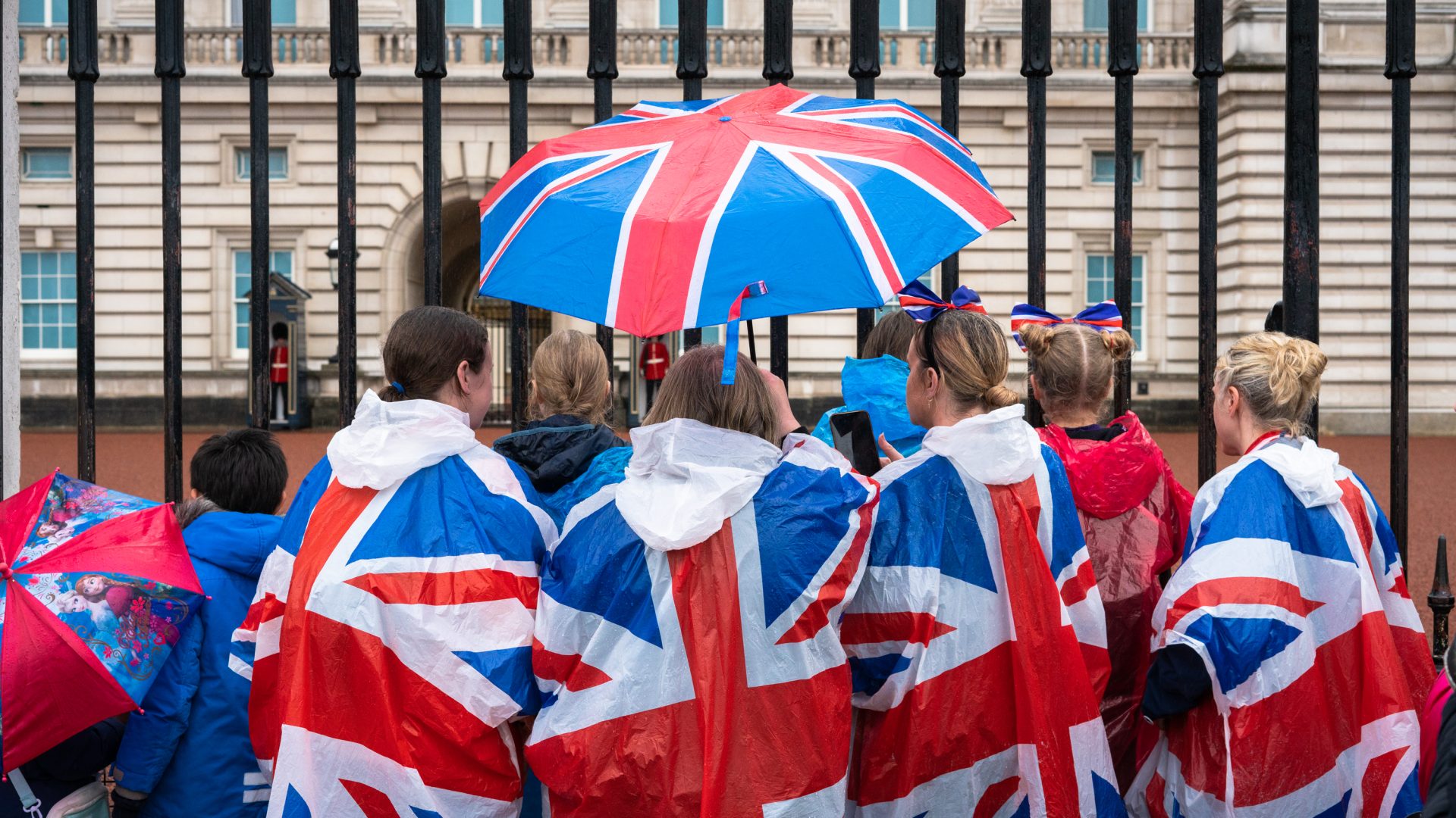 Reign, hail or shine: The coronation of King Charles III, according to street photographer Chris Lee